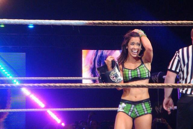 AJ Lee wins Diva’s Championship At WWE Live Show In Manchester ….. then losses&nbsp;it