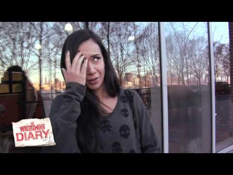 WrestleMania 29 Diary – AJ Lee goes to the&nbsp;gym: