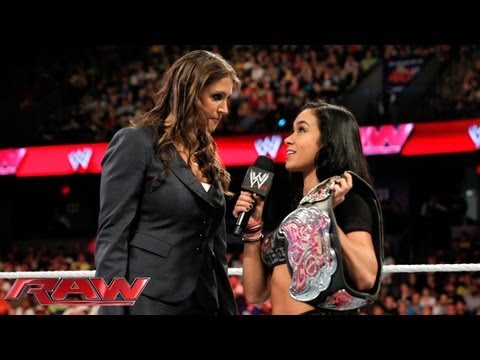 Stephanie McMahon Responds To AJ Lee’s Post-Raw&nbsp;Tweet